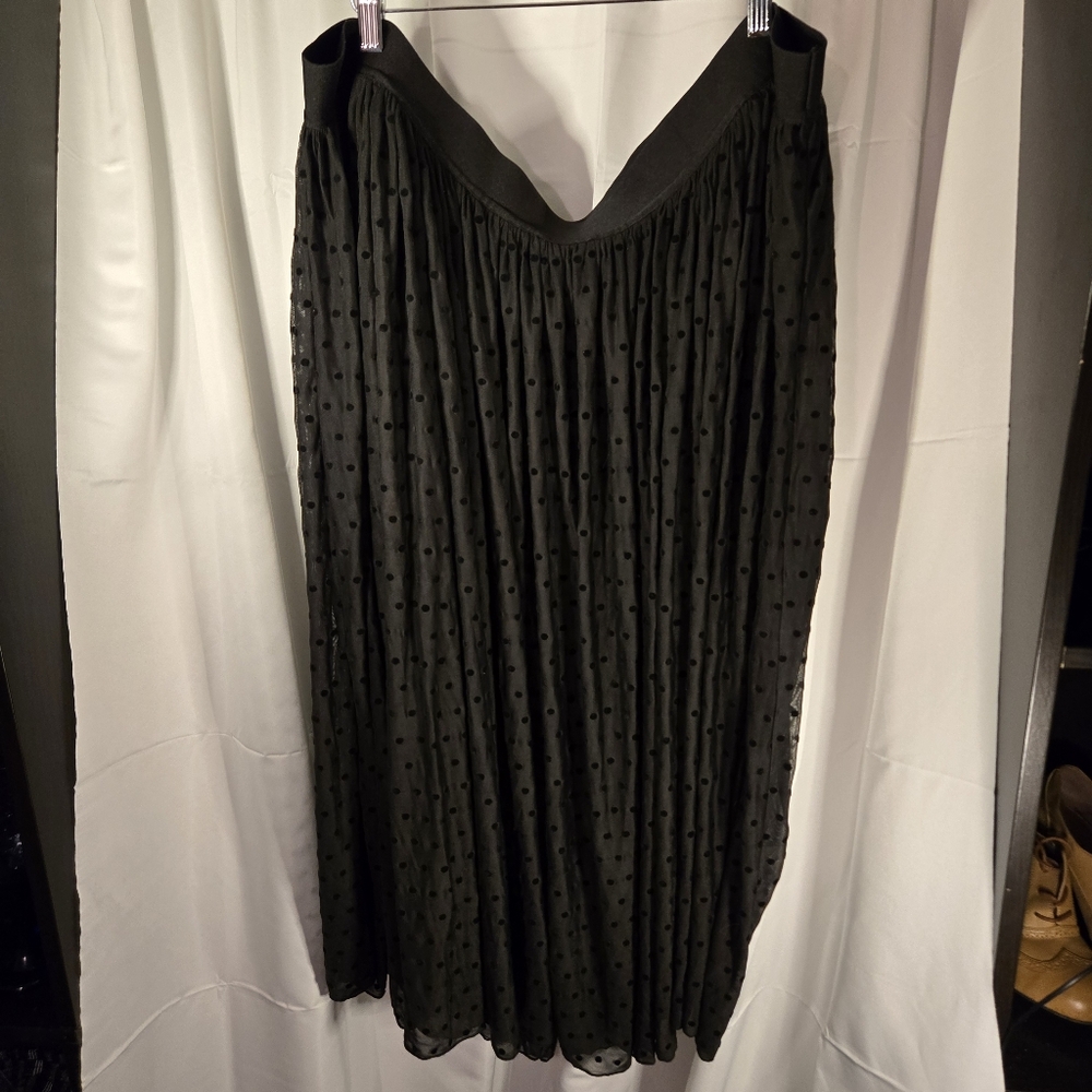 Torrid 5XL Black Polka Dot Skirt - Picture 5 of 7